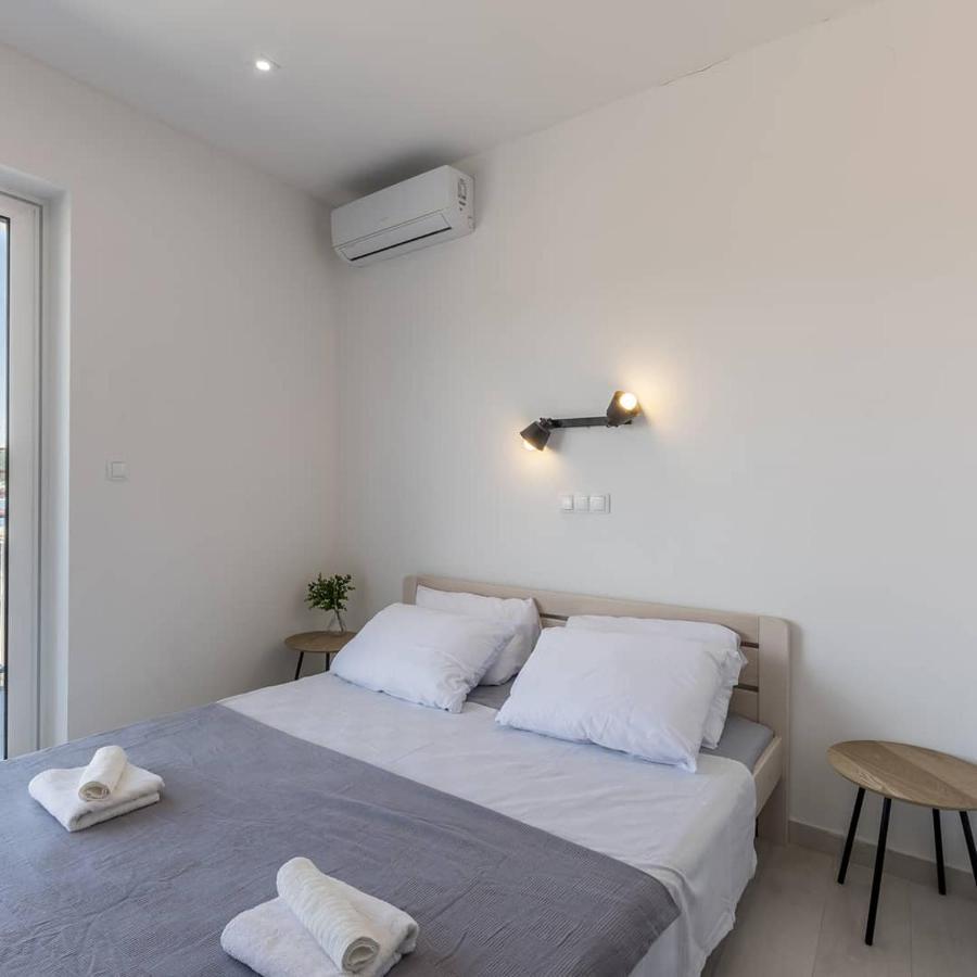 Luxury Apartments Skalinada Near Beaches, Tisno - Dalmatia Экстерьер фото